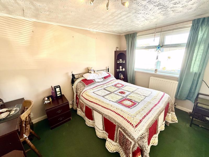 Bedroom- click for photo gallery